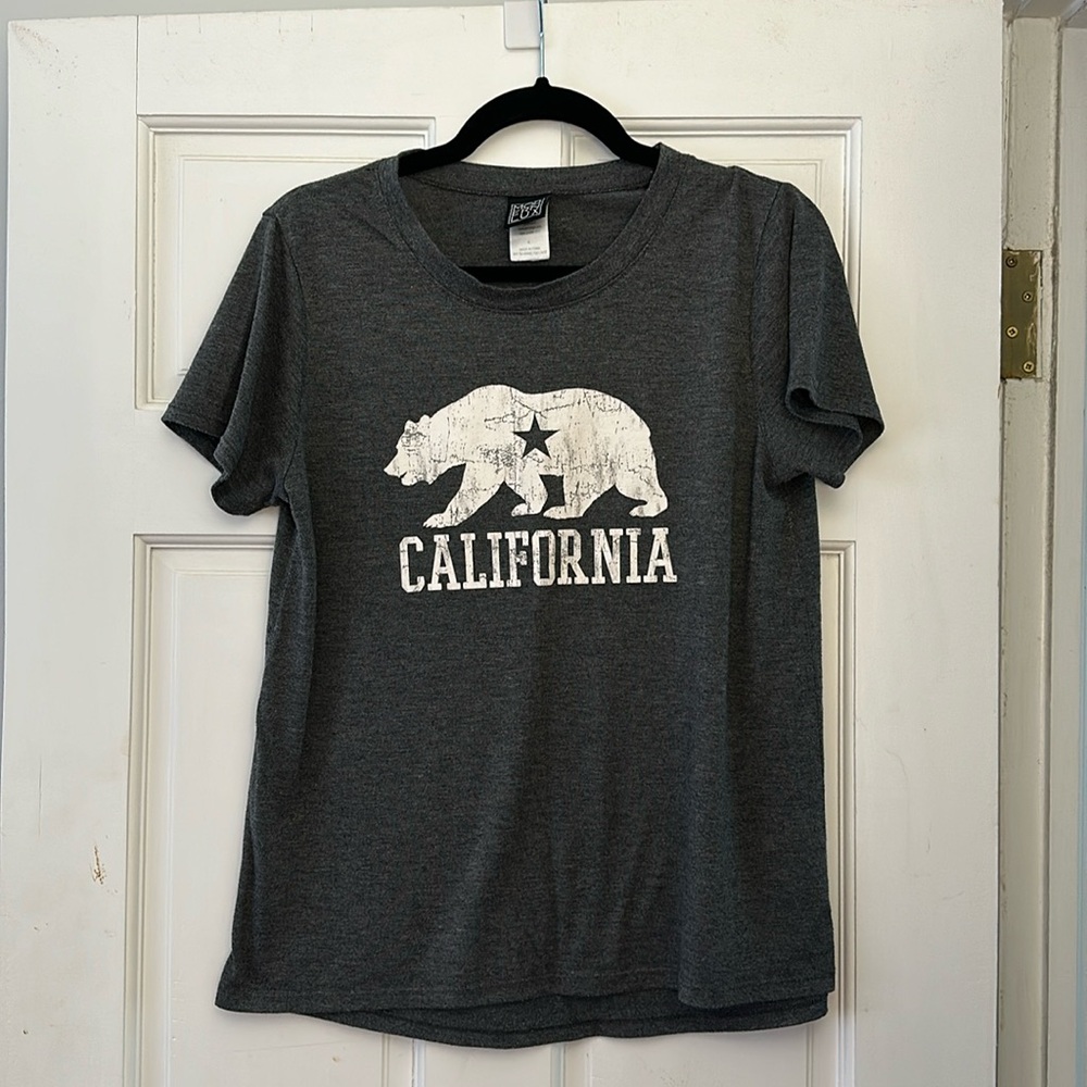 California 🐻 Graphic Tee